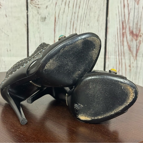 GUCCI LIKA Semi Precious Gemstones Laser cut leather Black Stilettos 7 EUC - Picture 12 of 17